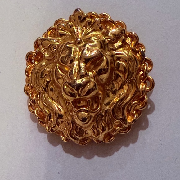 Vtg Anne Klein Gold-Tone Lion Head Brooch - Picture 2 of 6